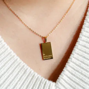 Gold Necklace - Pendant