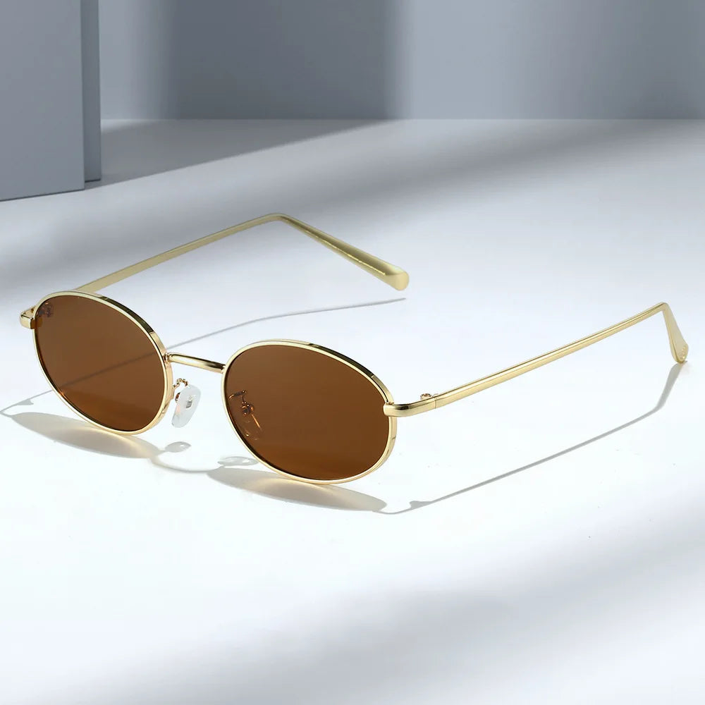 Chic Leopard Oval Sunnies