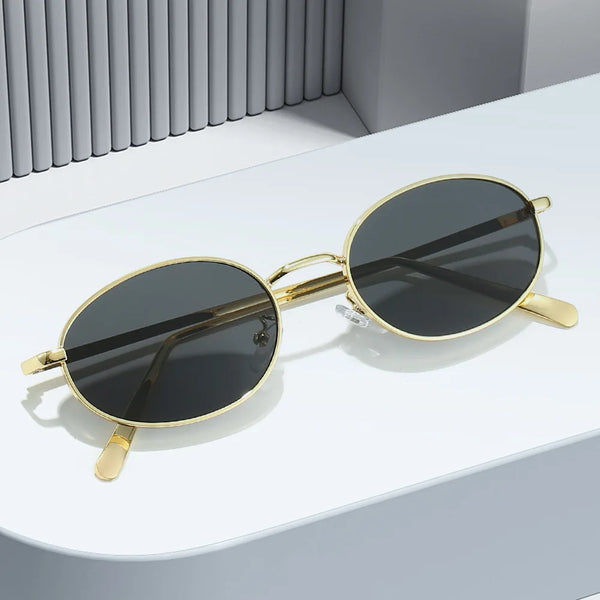 Chic Leopard Oval Sunnies